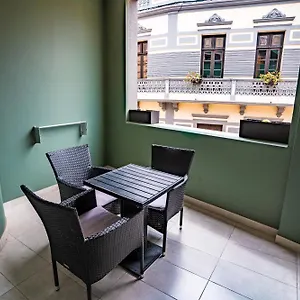 El Puente I- Airport 8,1k Appartement